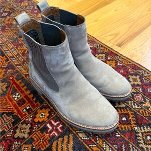 Women’s Taupe Suede Timberland Courmayeur Valley Chelsea Boots, Size 9